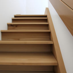 Escalier en Bois : Alliance Parfaite entre Tradition et Modernité pour un Intérieur Accueillant Tarascon